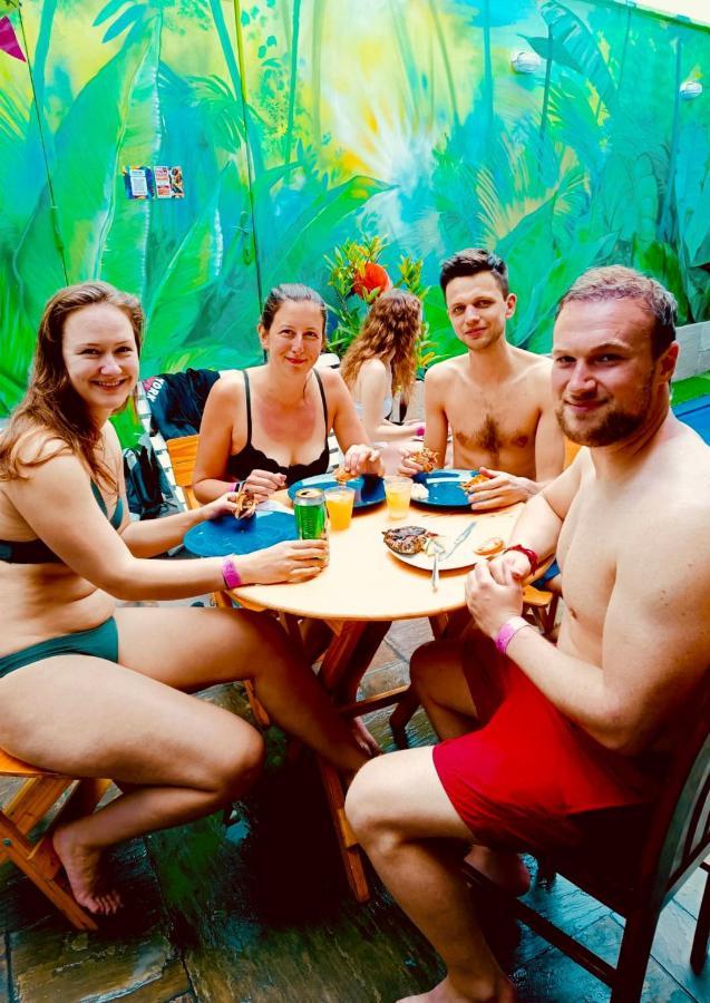 Rainbow Hostel Lima Dış mekan fotoğraf